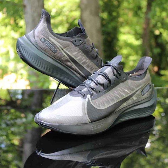 Nike Zoom Gravity Men’s Size 10.5 - Picture 4 of 12